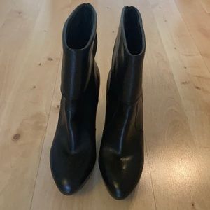 Via Spiga Black heeled ankle boots